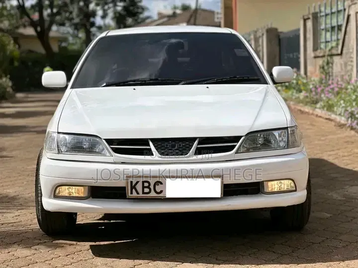 Toyota Carina 2001 White