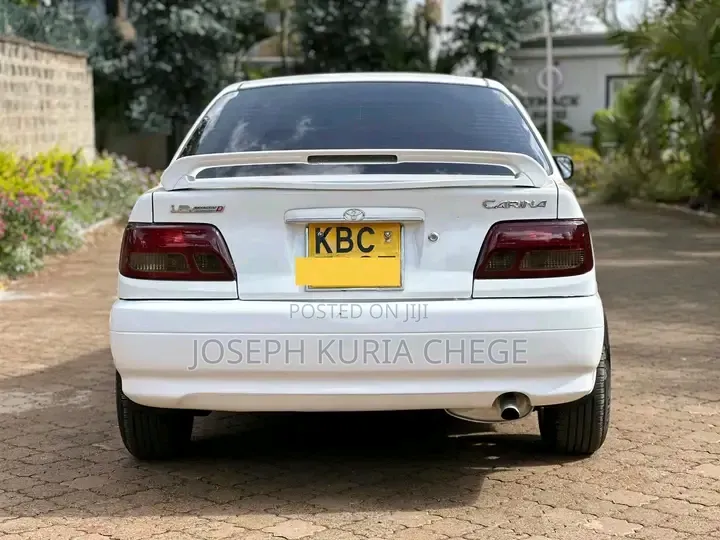 Toyota Carina 2001 White