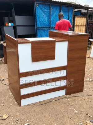 140 Cm Elegant and Stylish Bench Receptionist Desk