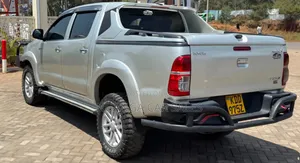 Toyota Hilux 2014 Silver