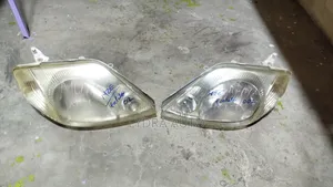 Fielder NZE 2002 Headlight