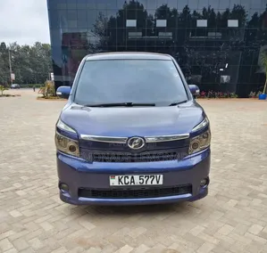 Toyota Voxy 2007 Blue