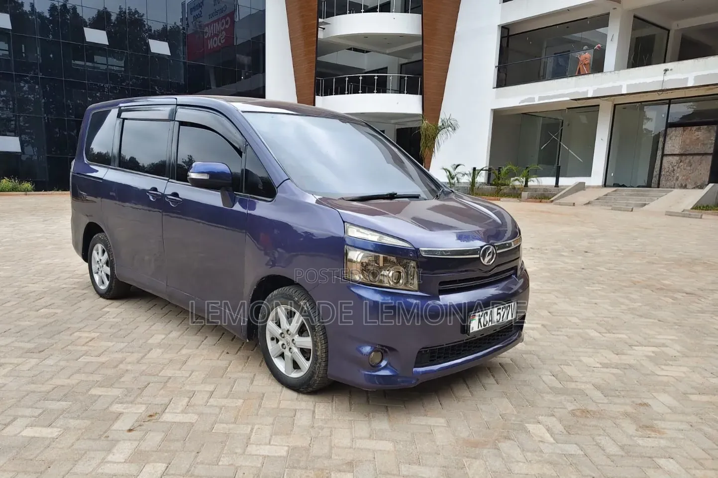 Toyota Voxy 2007 Blue
