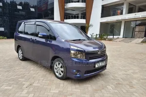 Toyota Voxy 2007 Blue