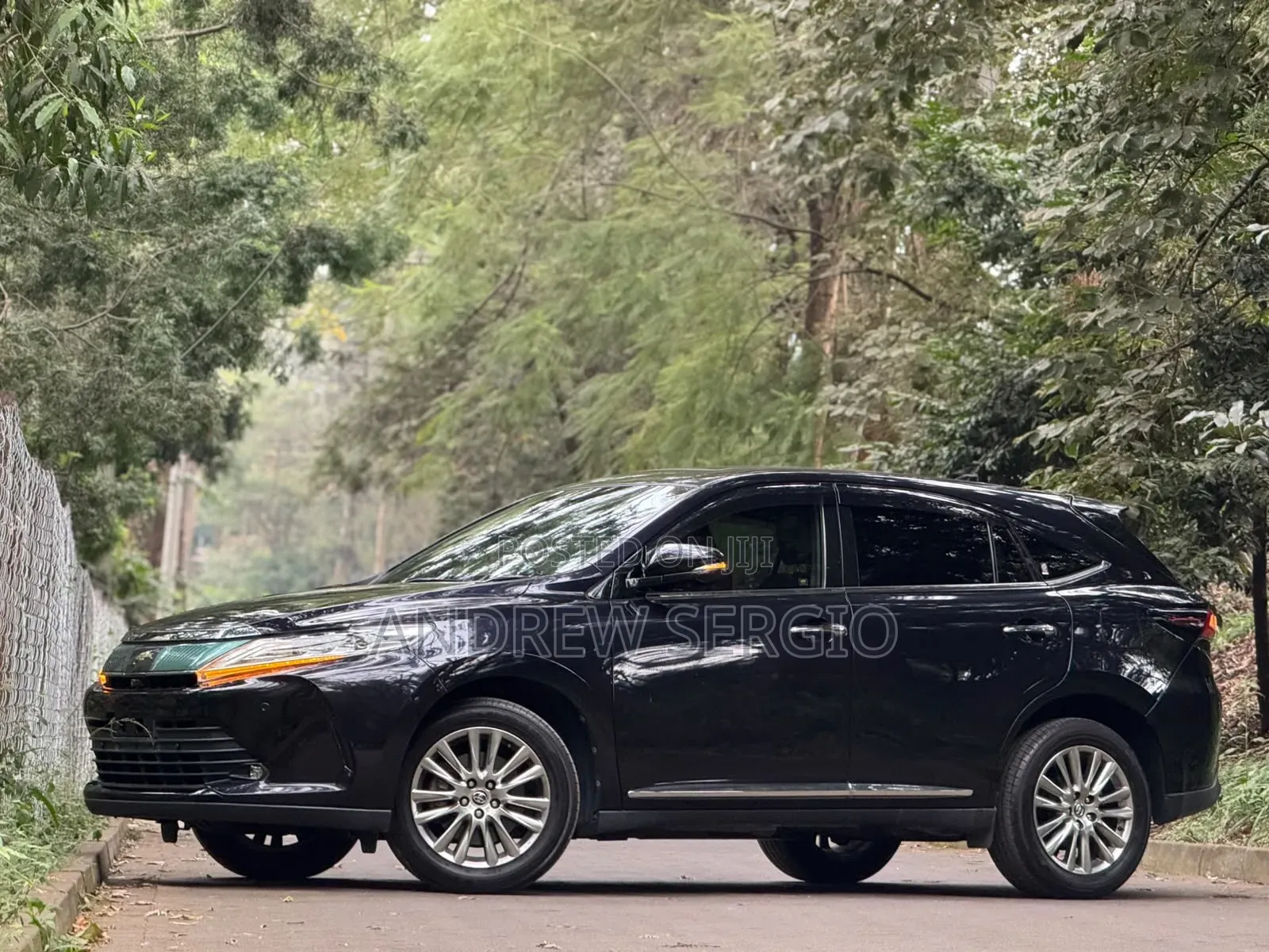 Toyota Harrier 2019 Black