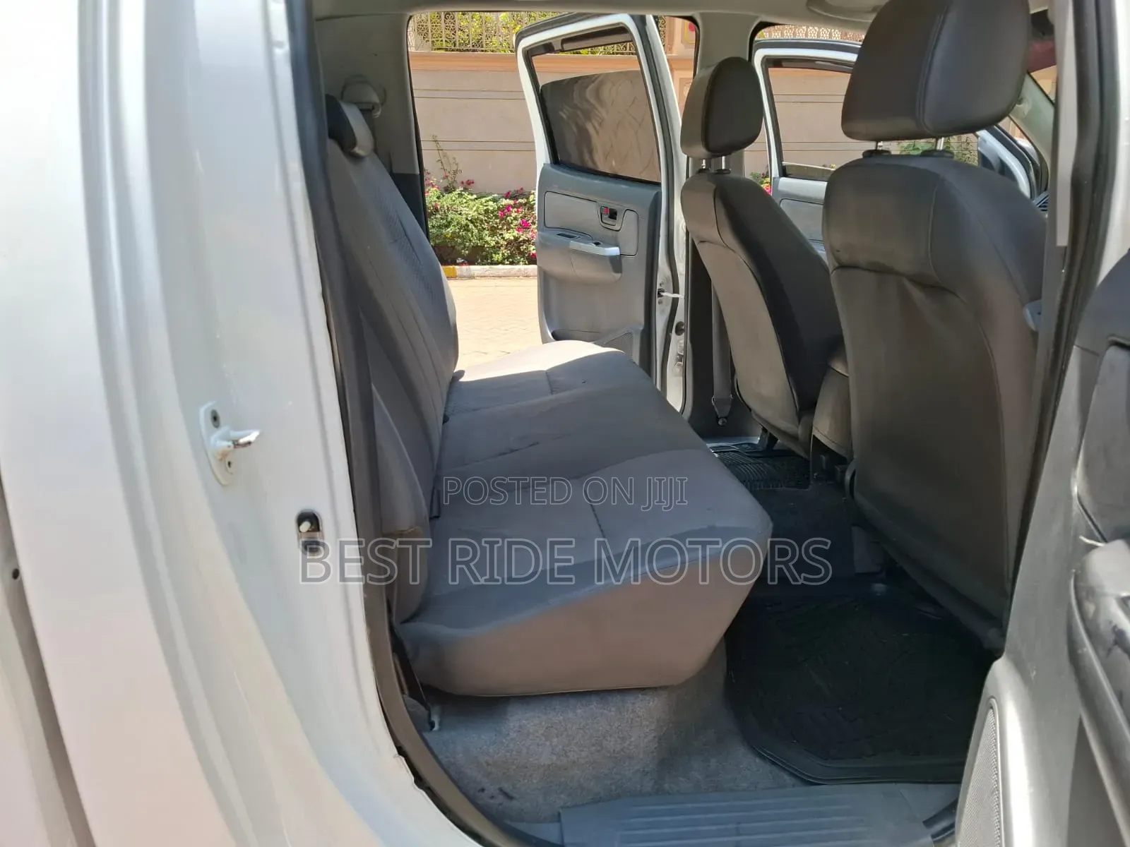 Toyota Hilux 2014 White