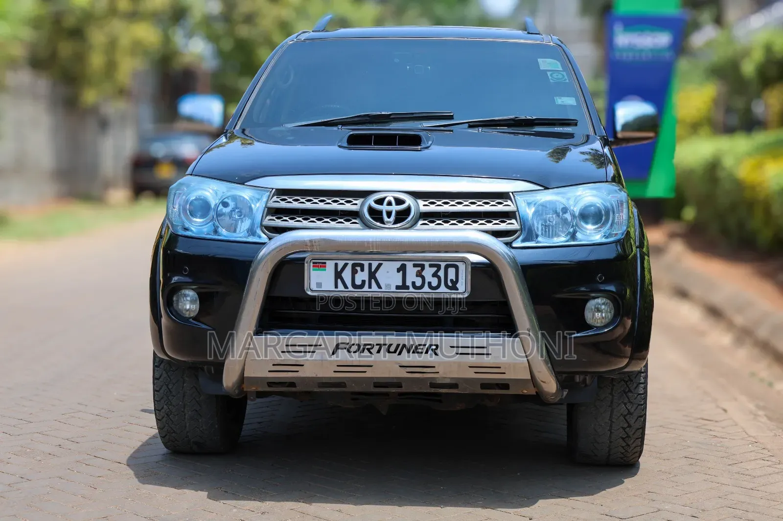 Toyota Fortuner 2010 Black