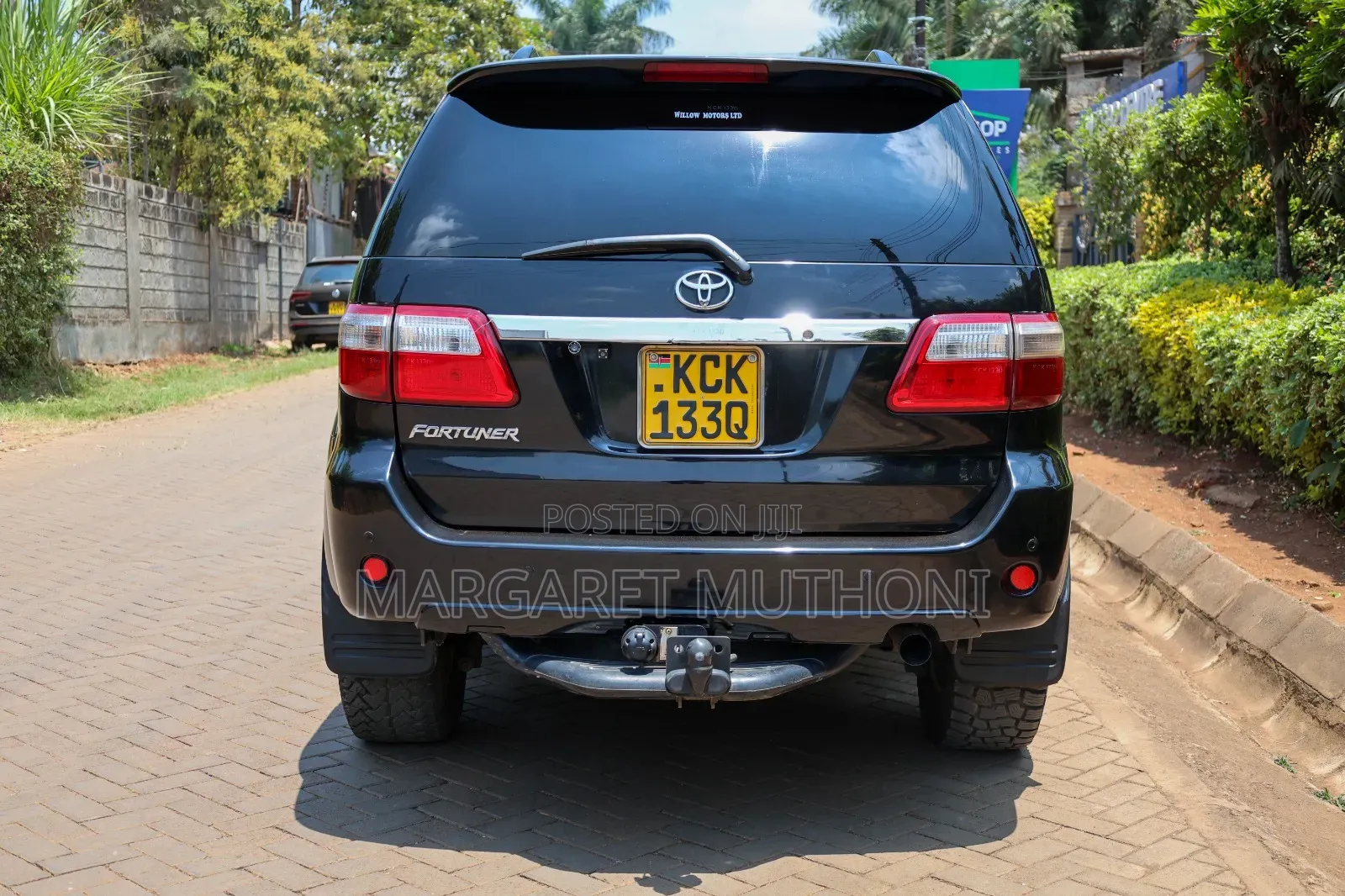 Toyota Fortuner 2010 Black