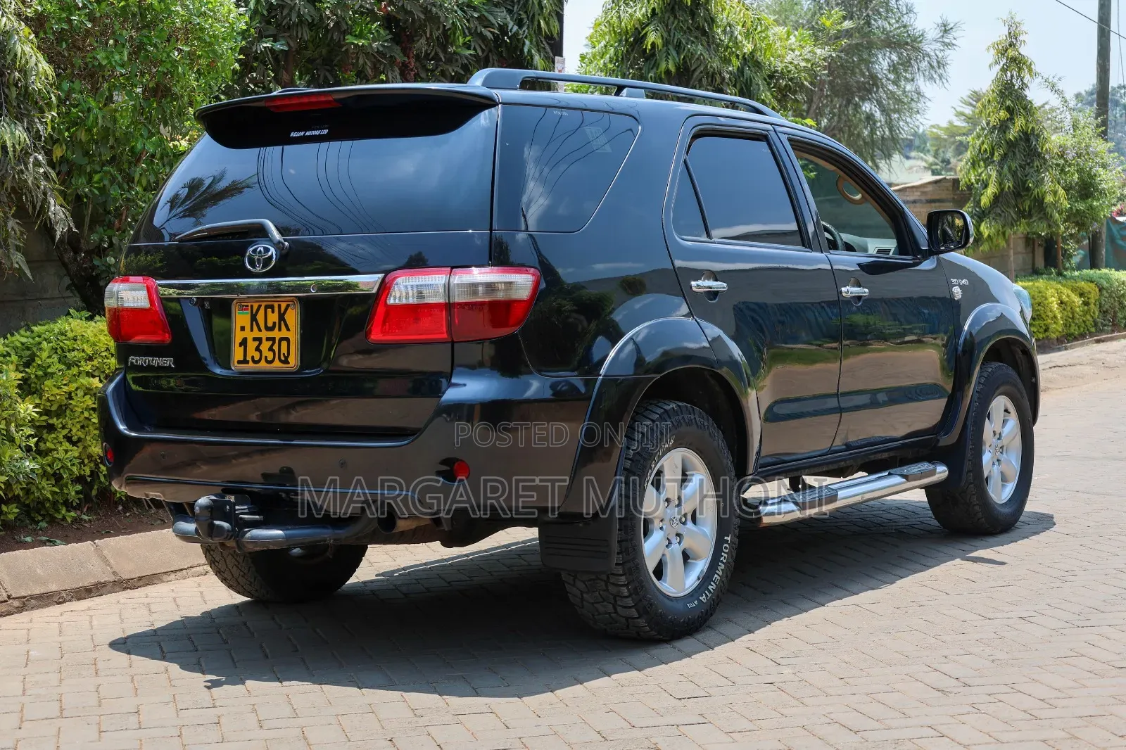 Toyota Fortuner 2010 Black