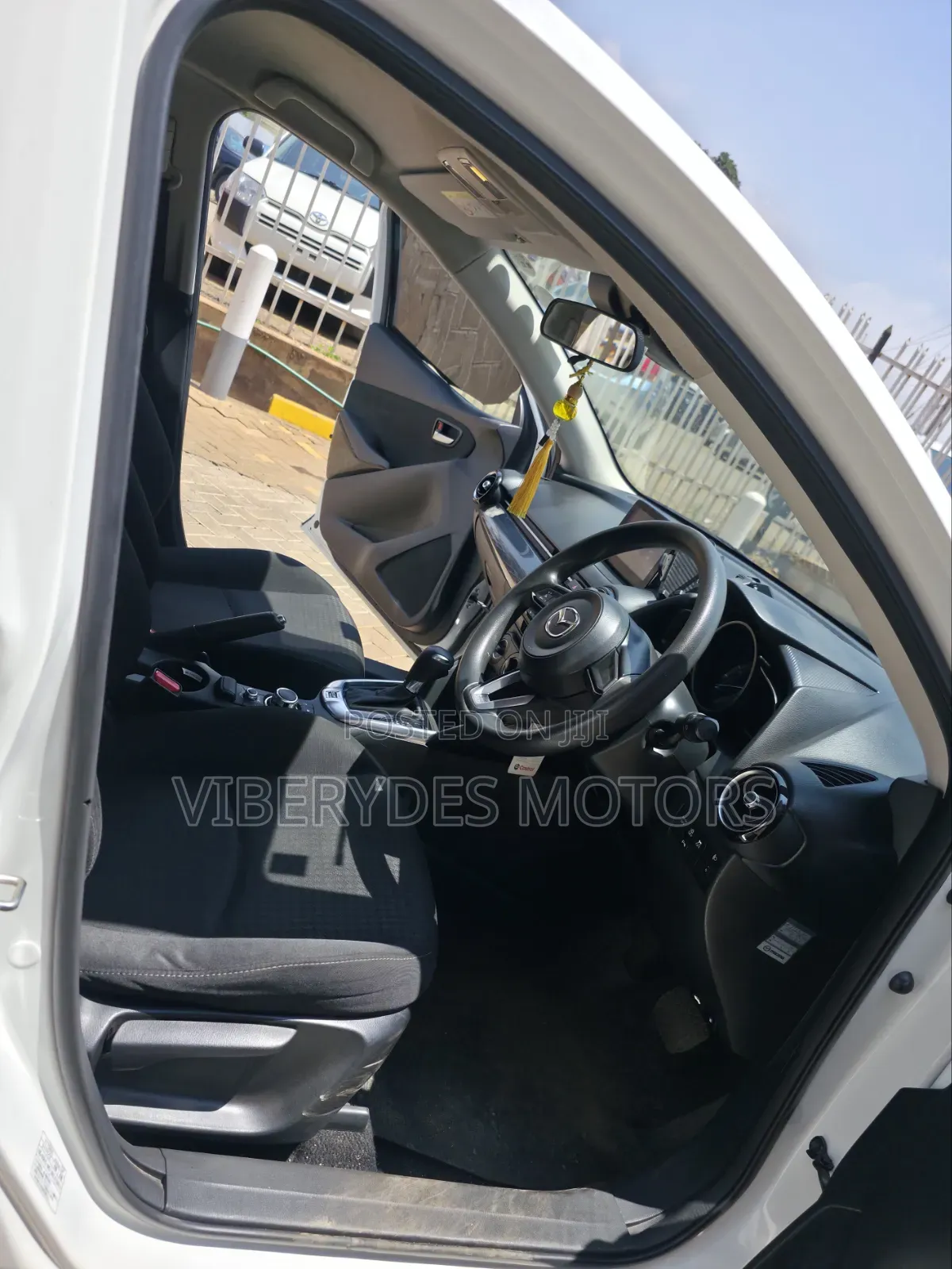 Mazda Demio 2018 White