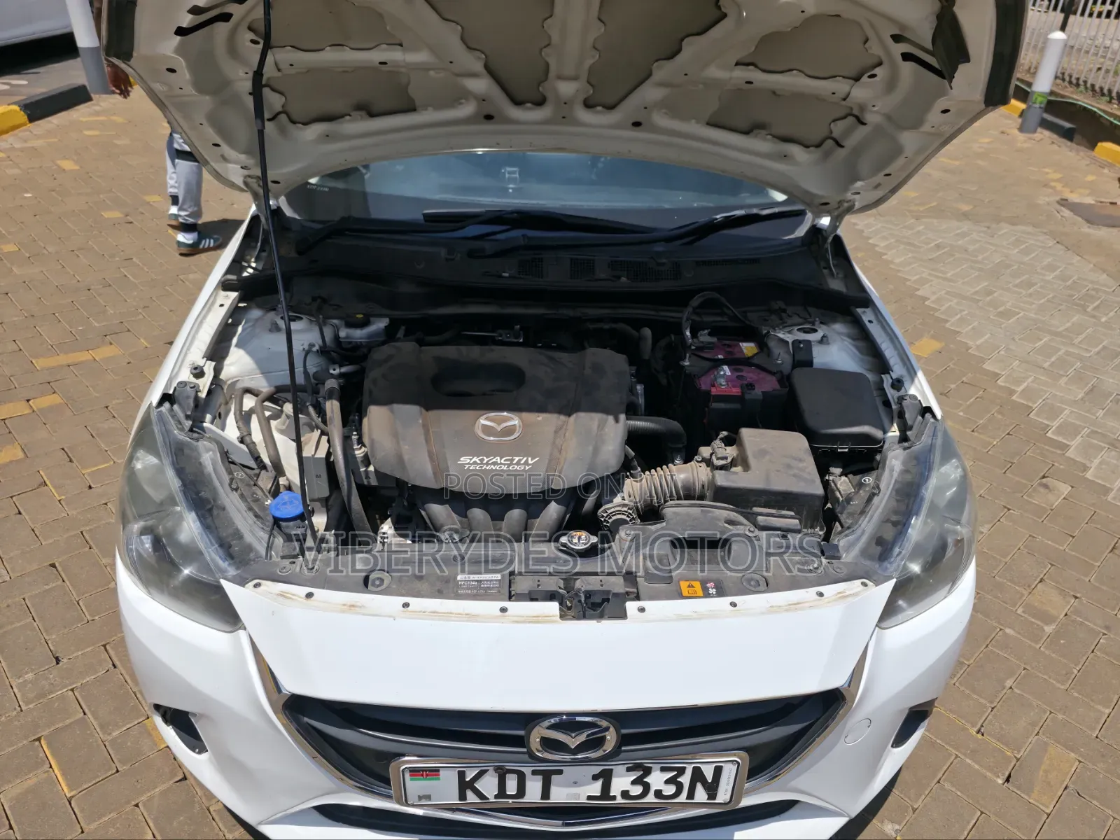 Mazda Demio 2018 White