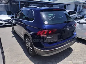 Volkswagen Tiguan 2019 Blue