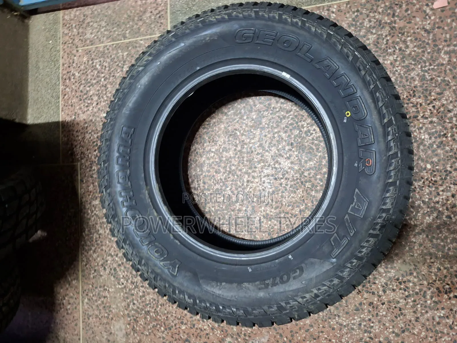 Yokohama 265/65r17