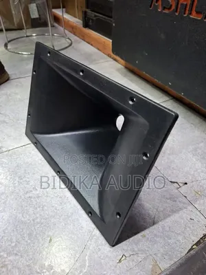 Bullet Tutor Flyer Large - Professional Speaker Accessory