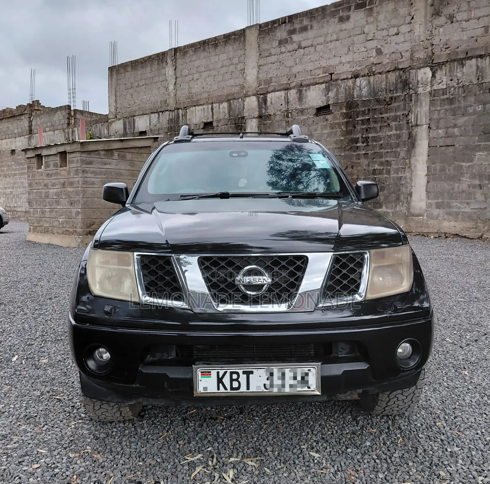 Nissan Navara 2005 Black