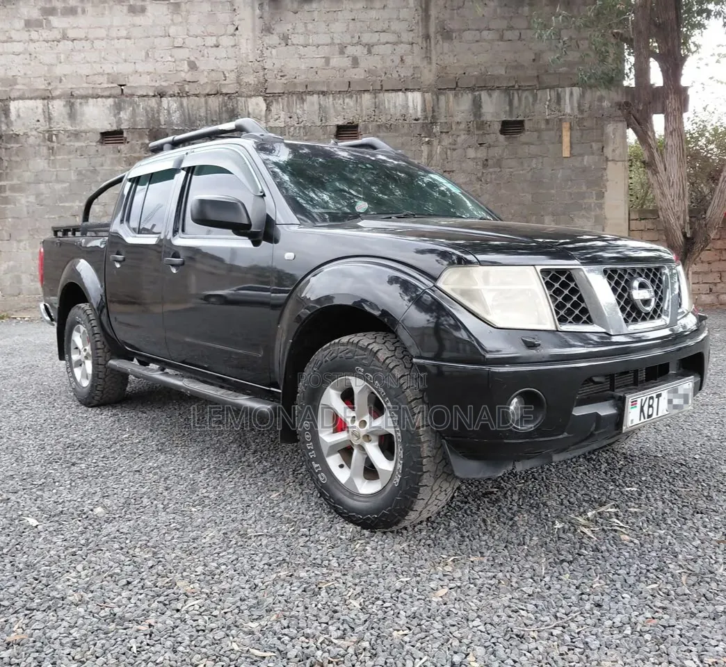 Nissan Navara 2005 Black