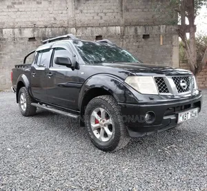 Nissan Navara 2005 Black