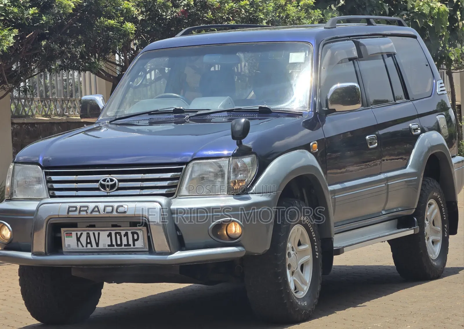 Toyota Land Cruiser Prado 2000 Blue