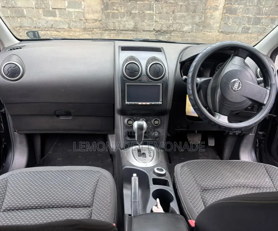 Nissan Dualis 2010 Black