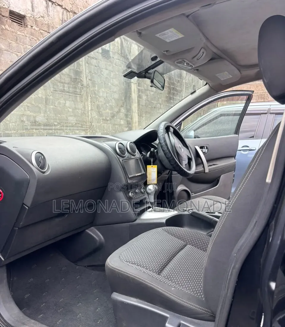 Nissan Dualis 2010 Black