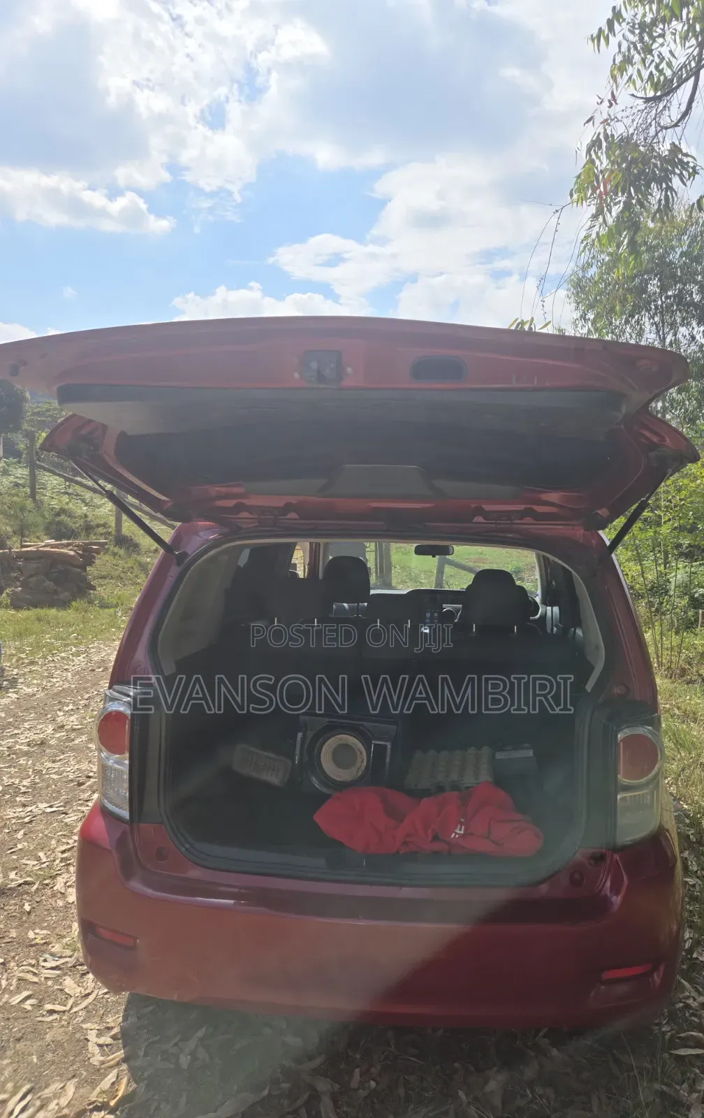 Toyota Rumion 1.5 FWD 2023 Maroon