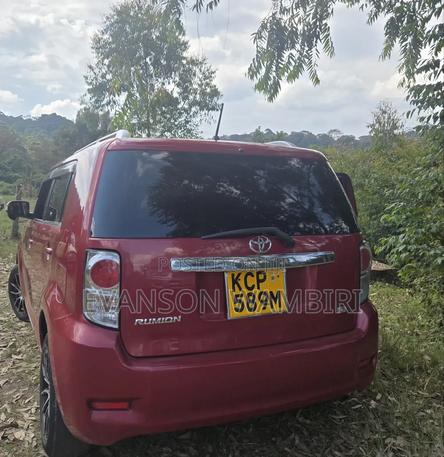 Toyota Rumion 1.5 FWD 2023 Maroon