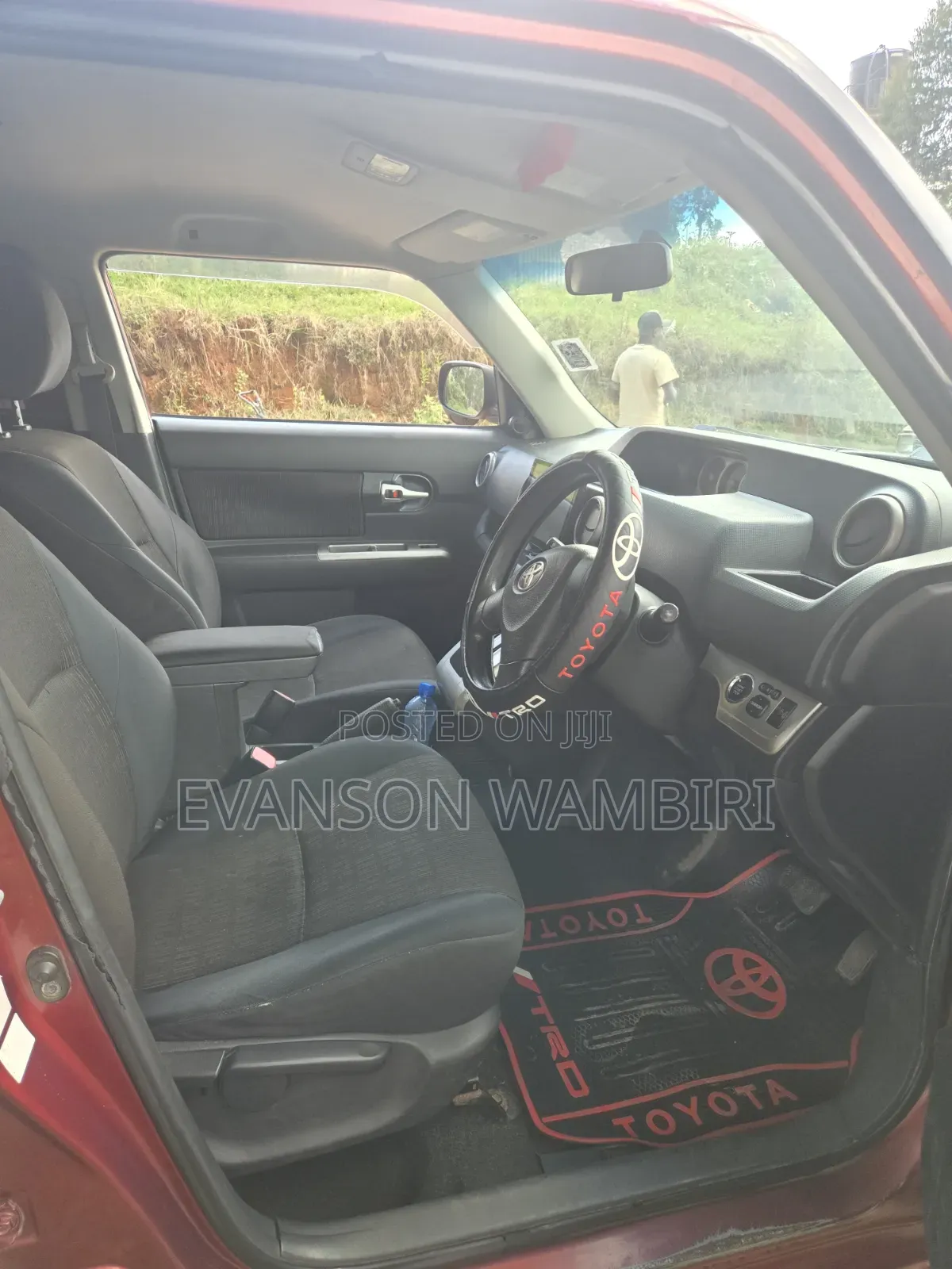 Toyota Rumion 1.5 FWD 2023 Maroon
