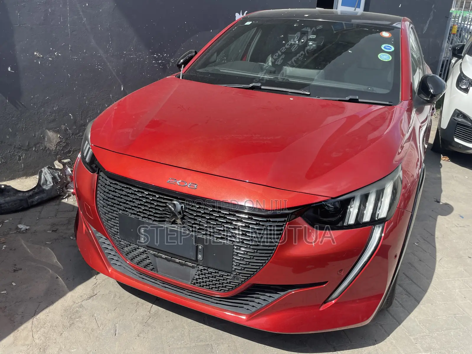 Peugeot 208 2021 Red