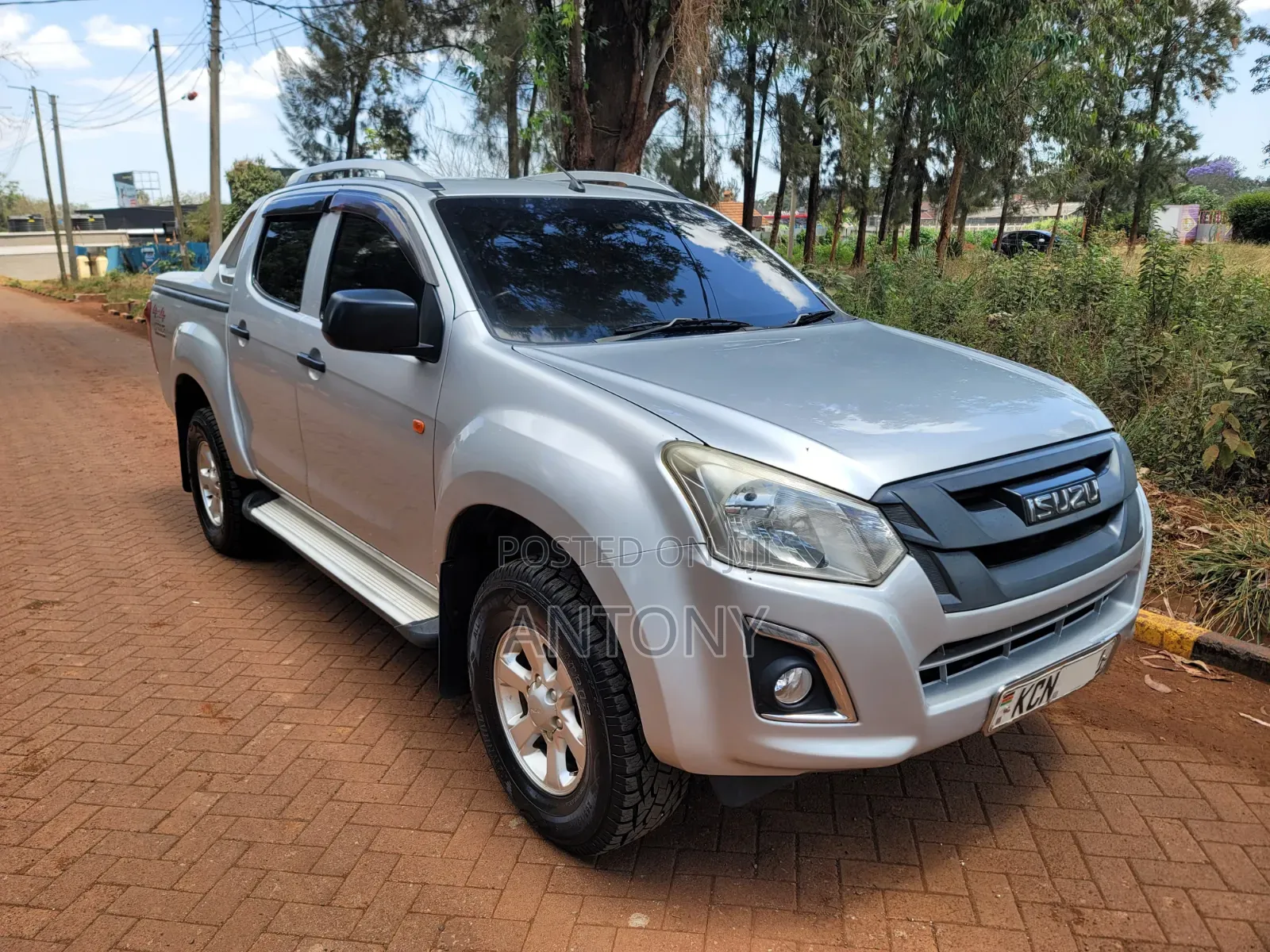 Isuzu D-MAX 2017 Silver