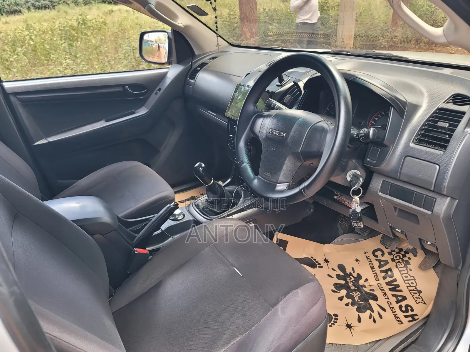 Isuzu D-MAX 2017 Silver