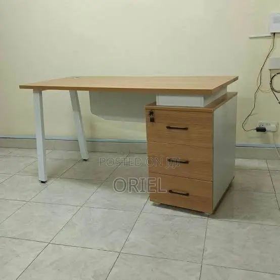 1.4 Meter Modern Office Desk With Drawers Kenya – Spacious Workstation