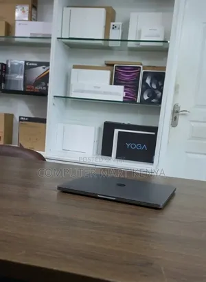 New Laptop Apple MacBook Pro 2020 32GB Intel Core i7 SSD 512GB