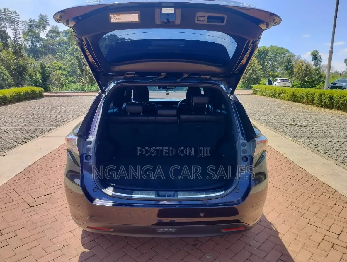 Toyota Harrier 2016 Blue