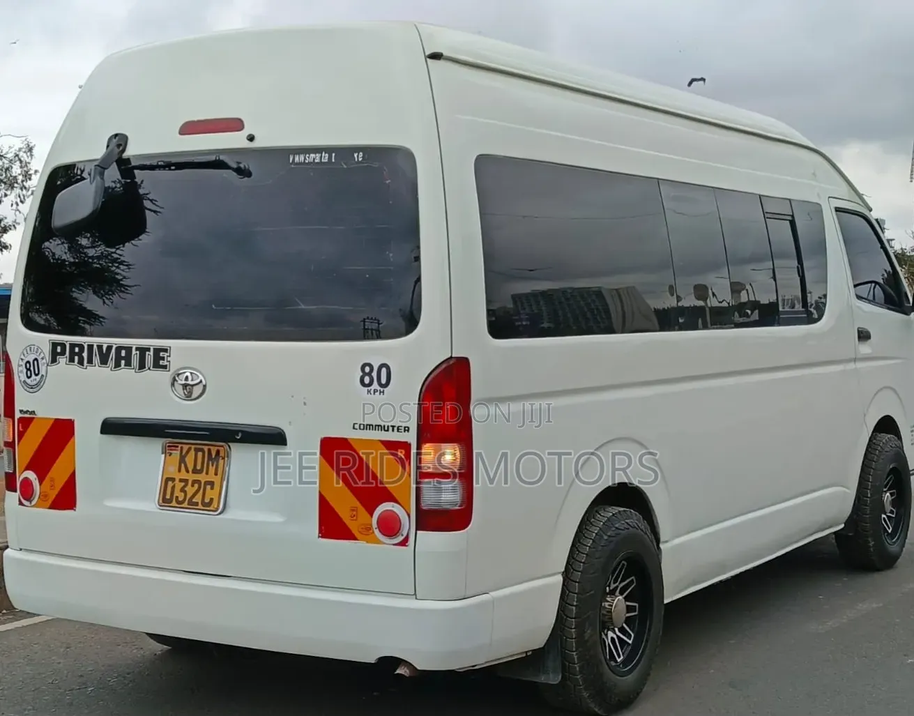 Toyota HiAce 2015 White