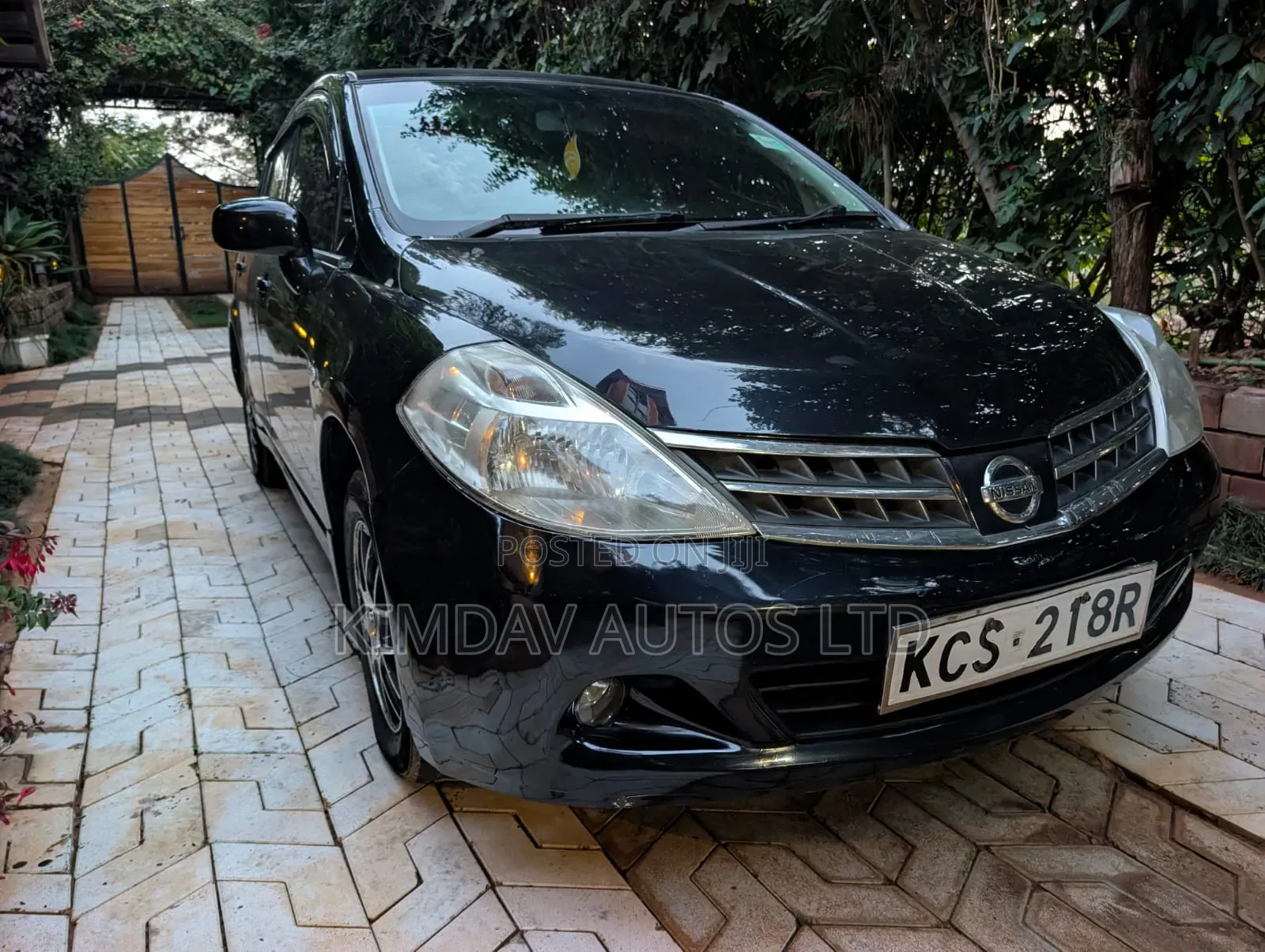 Nissan Tiida 1.5L 16V 2011 Black