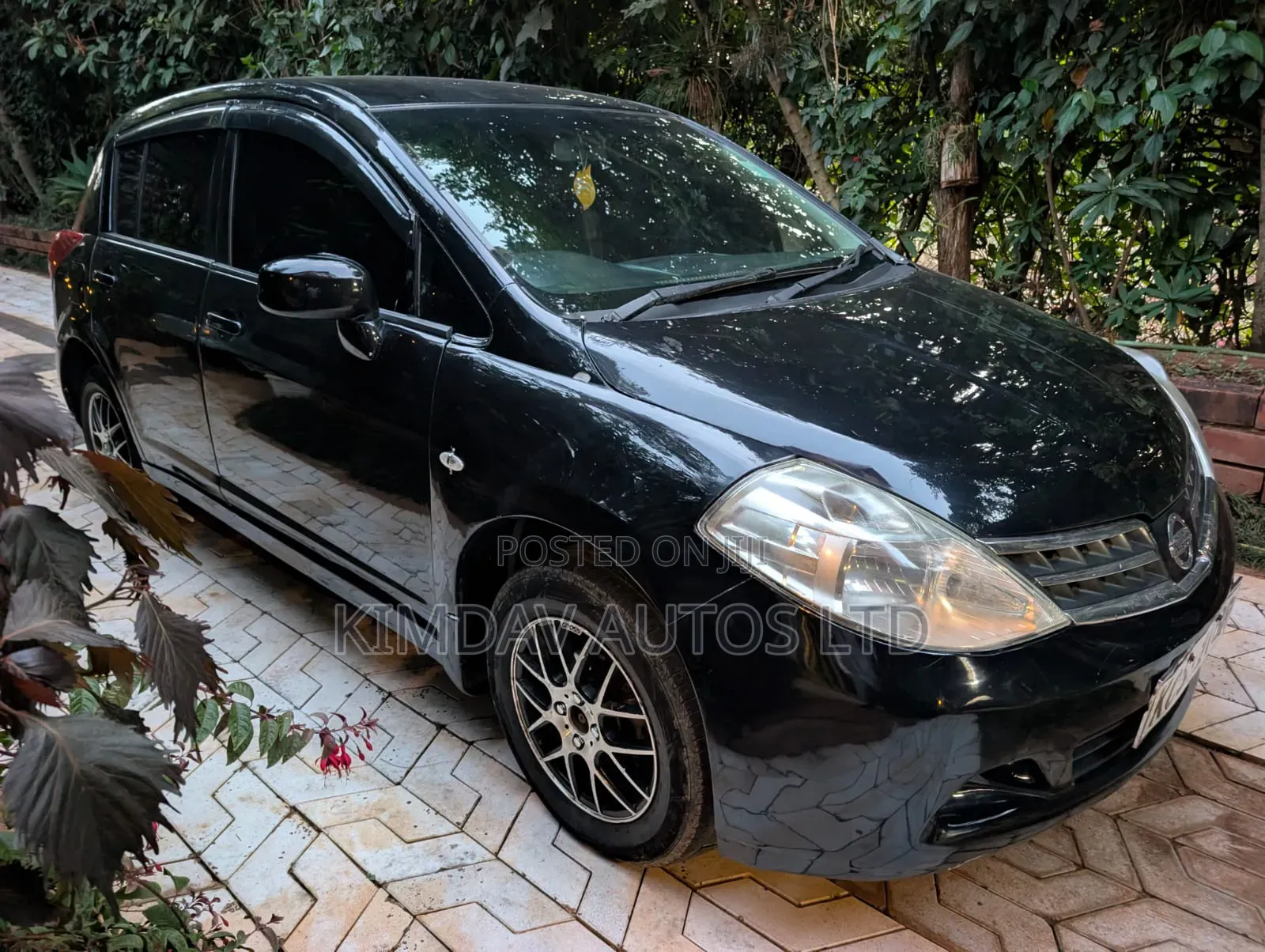 Nissan Tiida 1.5L 16V 2011 Black