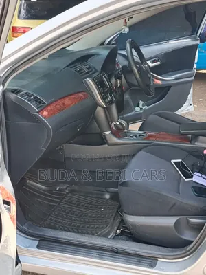 Toyota Allion 2010 Silver