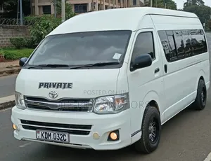 Toyota HiAce 2015 White