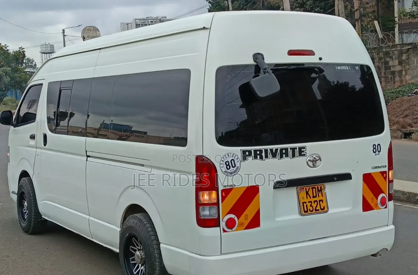 Toyota HiAce 2015 White
