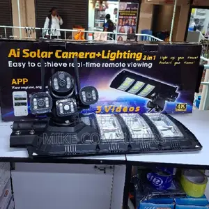 Triple Lens Simcard Solar Power Outdoor CCTV Camera With Street Light