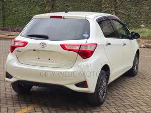 Toyota Vitz 1.3 FWD 5dr 2019 White