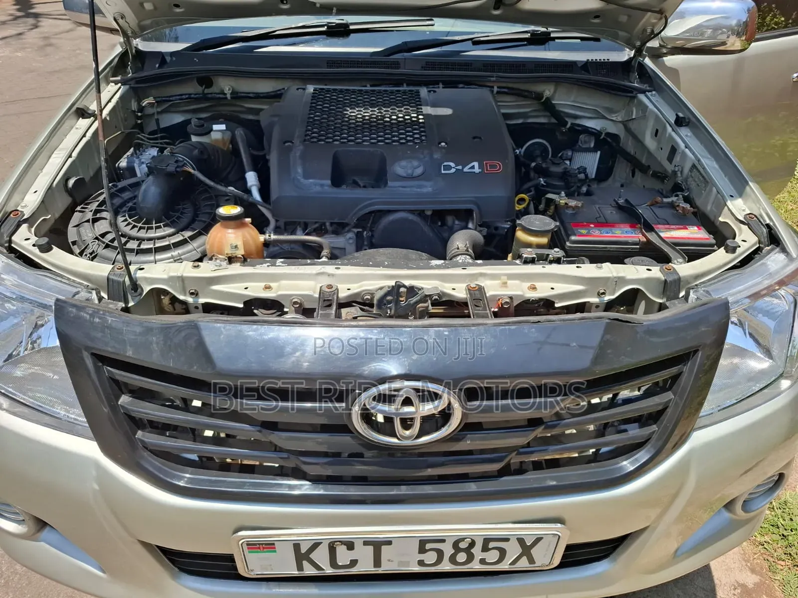 Toyota Hilux 2011