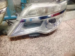 Toyota Serena LHS Headlight Non Xenon