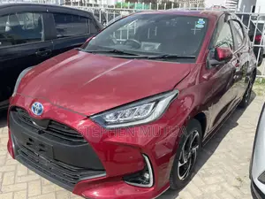 Toyota Yaris 1.5 Sedan L 2020 Red