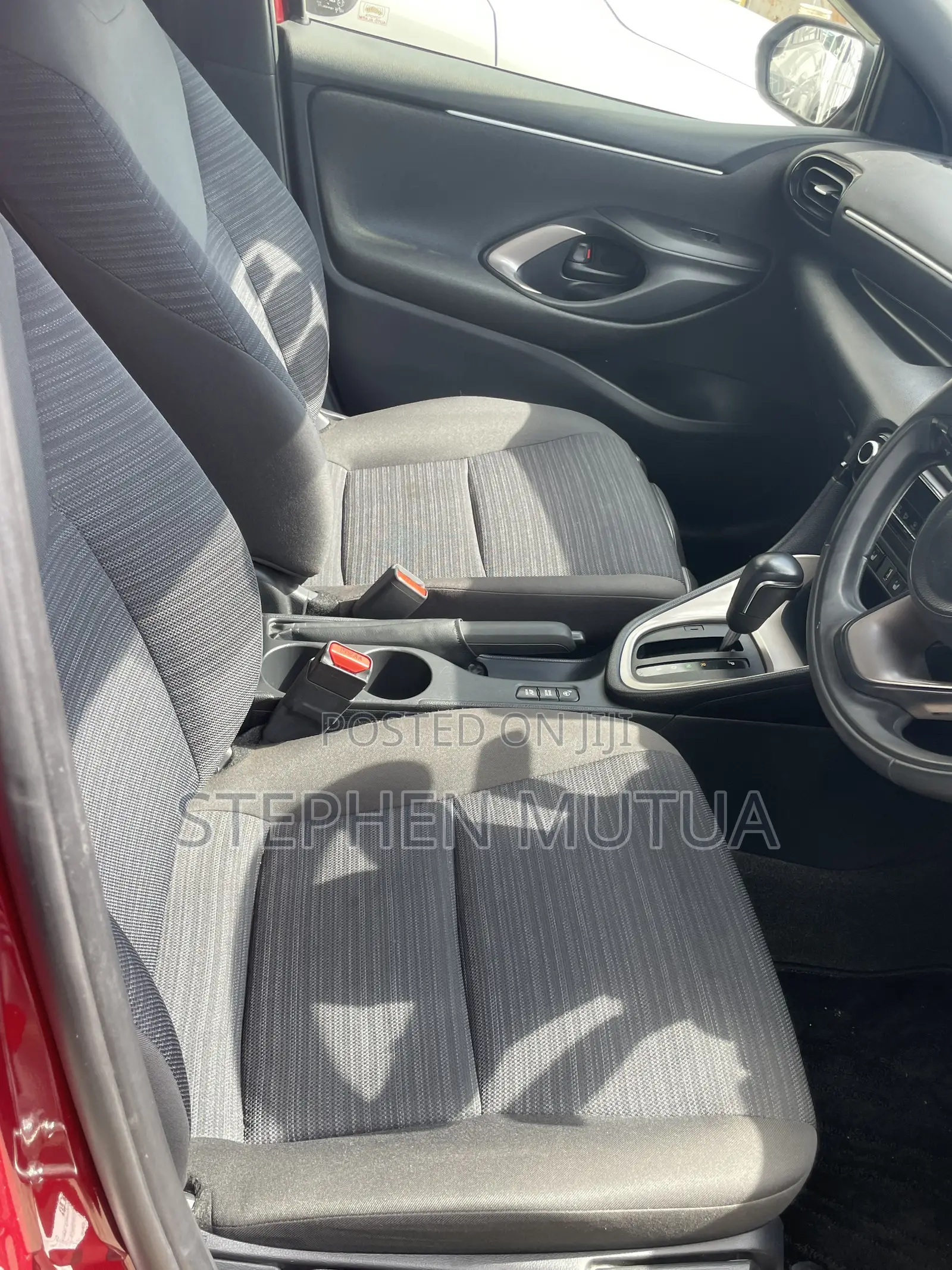 Toyota Yaris 1.5 Sedan L 2020 Red
