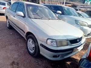 Nissan Sunny 2004 Silver