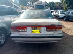 Nissan Sunny 2004 Silver