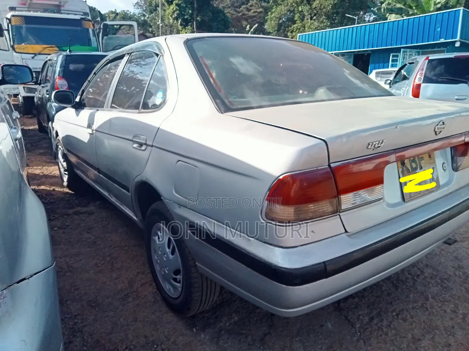 Nissan Sunny 2004 Silver