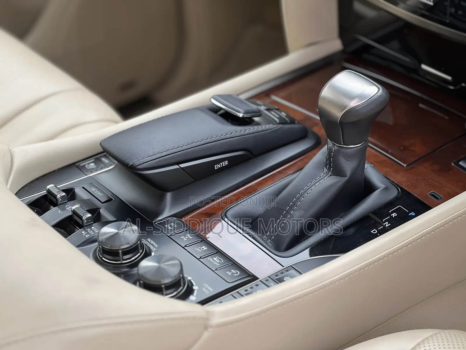 Lexus LX 2019 White