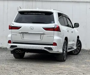 Lexus LX 2019 White